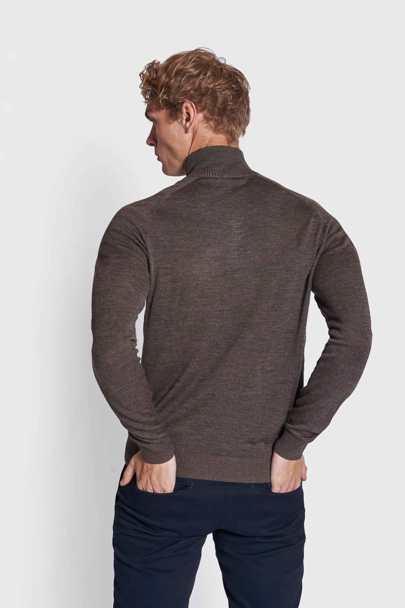 BS Gulbis Regular Fit Strik - Brown