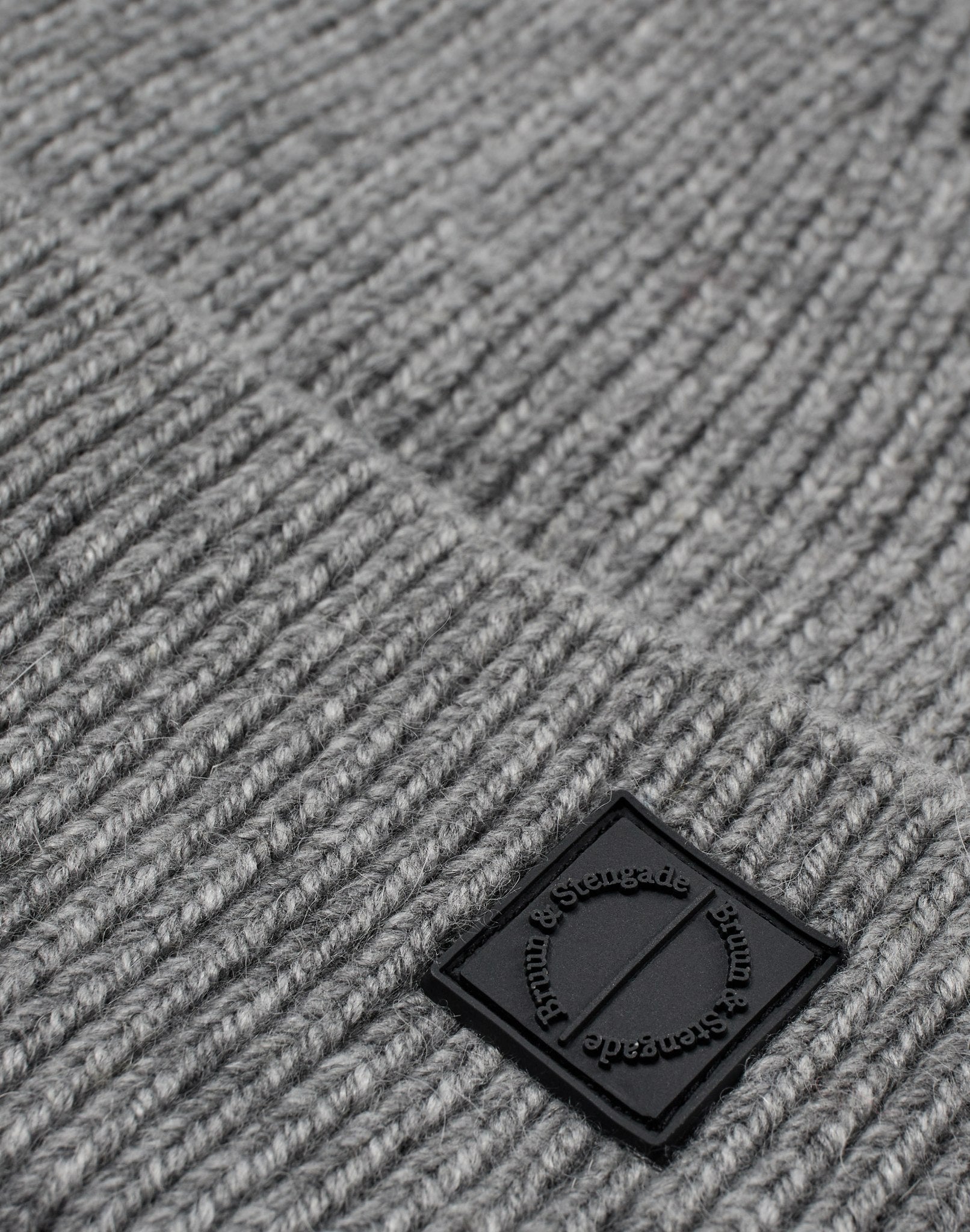 BS Richards Hue - Grey